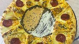 Sucuqlu simit pizza böyük boy